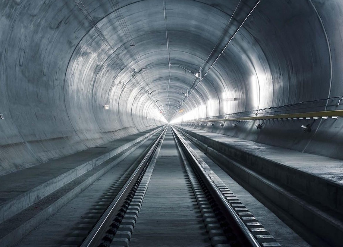 Evropska zemlja s hiljadama kilometara tunela ispod planina i gradova