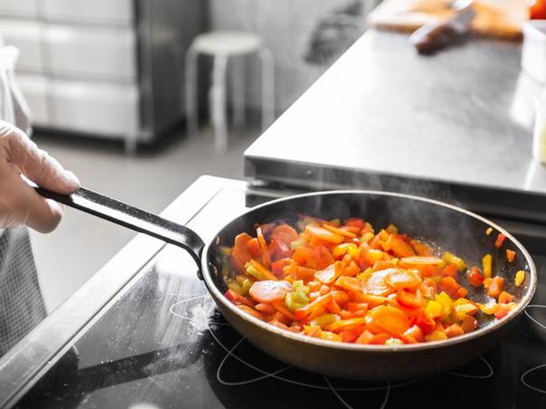 Ova vrsta kuhinjskog pribora ima puno otrovnih hemikalija