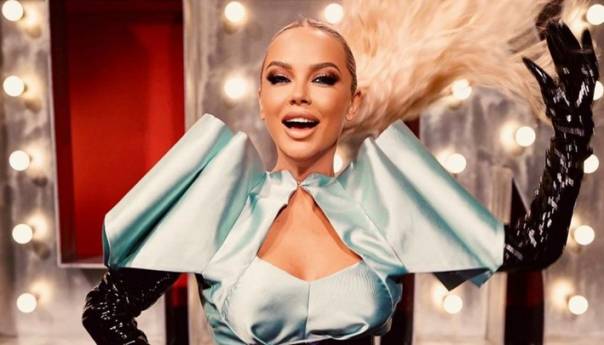 Ovako je prije 17 godina izgledala Maja Šuput