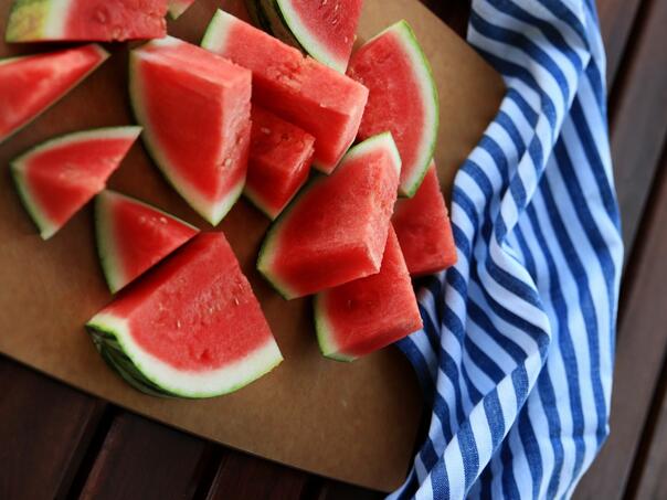 Ove namirnice će vas rashladiti tokom paklenih vrućina