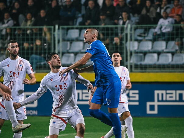 Ovo je sporni crveni karton zbog kojeg je Štimac poludio: Je li opravdan?