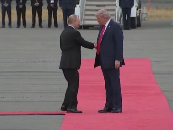 Ovo su prve riječi koje su razmijenili Tramp i Putin tokom susreta: Fantastično te je vidjeti