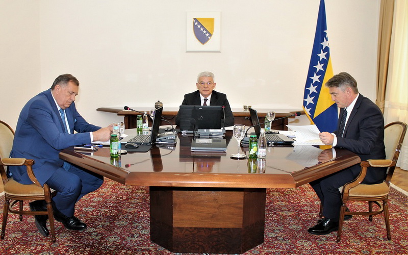 Ovo su zaključci današnje sjednice Predsjedništva BiH