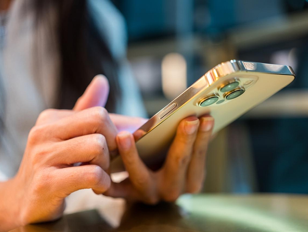 Ovo su znakovi da vam neko prisluškuje mobitel