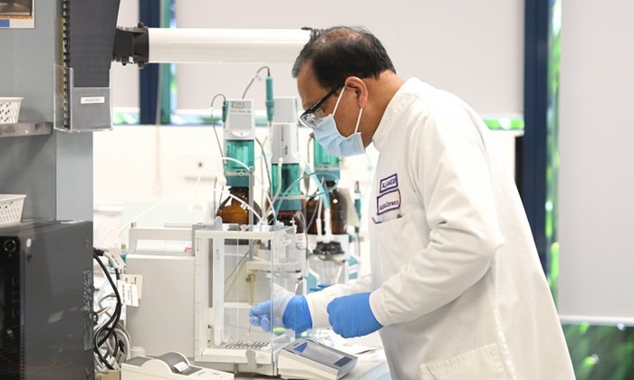 Oxford nastavlja testiranje cjepiva prekinuto zbog bolesti ispitanika