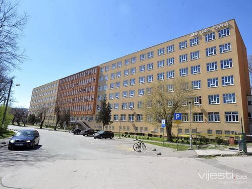 Pacijent u UKC Tuzla izvršio samoubistvo