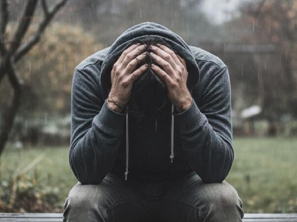 Pad broja samoubistava u Hrvatskoj, ali zabrinjavajući porast među mladima