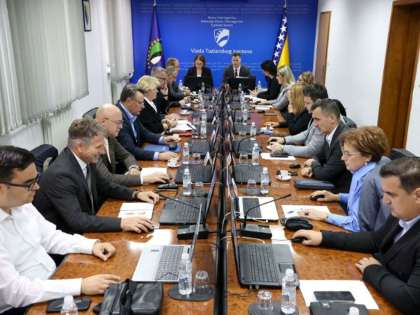 Pad prihoda i zaposlenosti u privredi TK, rast zabilježen u rudarstvu i energetici