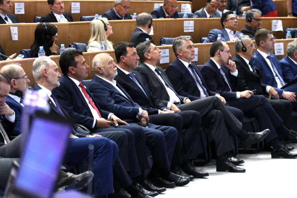 Pahor: Dati BiH kandidatski status pa onda ispunjavati uslove