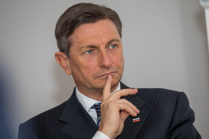 Pahor pojasnio svoje pitanje o 'mirnom razlazu' BiH