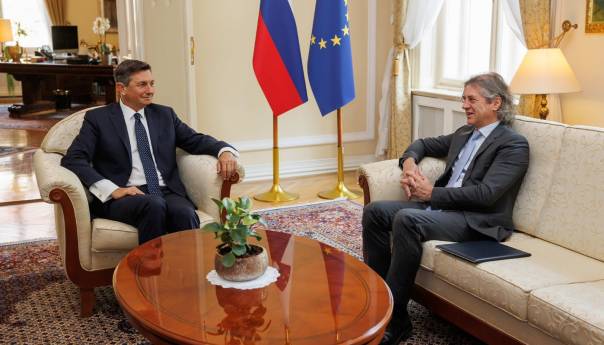 Pahor susretom s Golobom počeo konsultacije o sastavu nove vlade