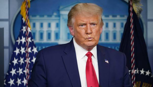 Paket sa otrovnim ricinom upućen Trumpu