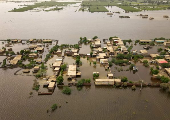 Pakistan: Za nedjelju dana poplava i jake kiše poginulo 64 ljudi, polovina su djeca