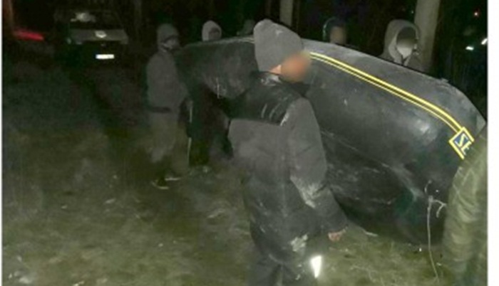 Pakistanci pokušala prokrijumčariti 13 migranata iz Srbije u BiH