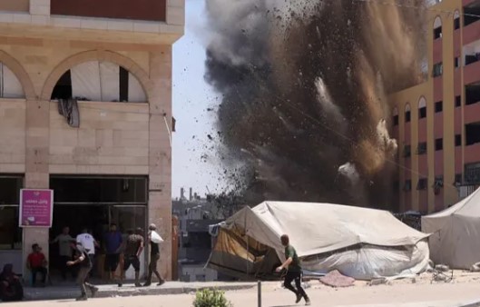 Palestinci bježe iz Gaze nakon što je Izrael objavio prve ofanzive