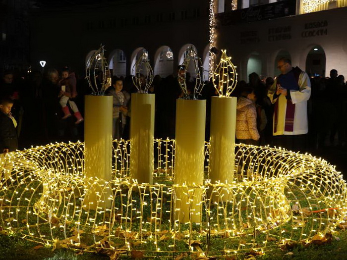 Paljenjem prve svijeće počeo Advent u Mostaru