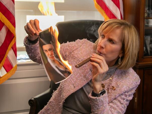 Paljevina fotografija iranskog vođe postala globalni simbol protesta