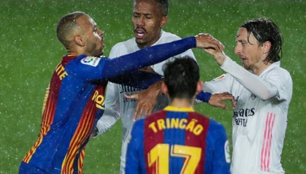 Pandemija je klubovima uzela milijarde eura prihoda