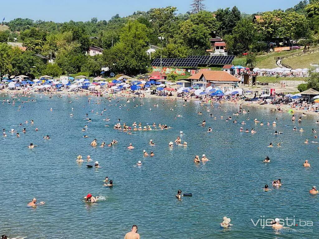 Panonska jezera u Tuzli ove sezone posjetilo više od 310 hiljada gostiju