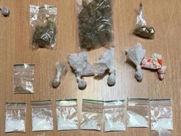 Pao diler u Hrvatskoj: Pronađen heroin, speed, trava...