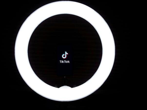 Pao TikTok, korisnici širom svijeta prijavljuju probleme