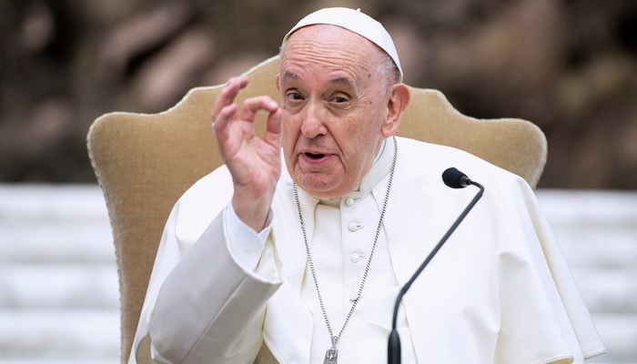 Papa apeluje: Izbjeći prijetnju nuklearnog rata