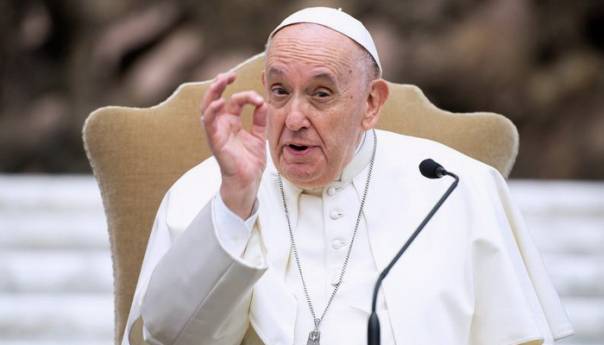 Papa apeluje: Izbjeći prijetnju nuklearnog rata