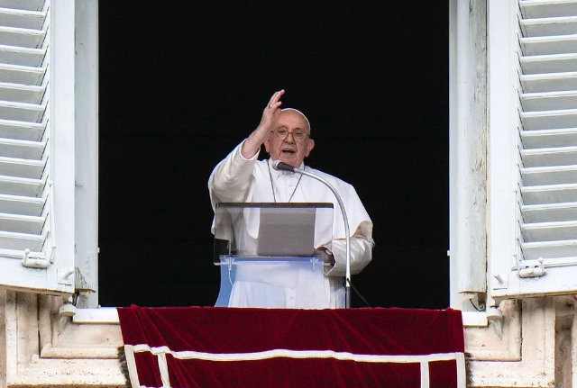Papa Franjo: Braćo i sestre, prestanite! Rat je uvijek poraz