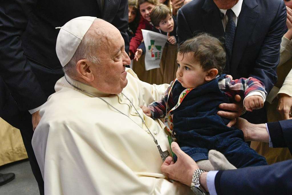 Papa Franjo: Doktor me nije pustio u Dubai jer je tamo jako vruće
