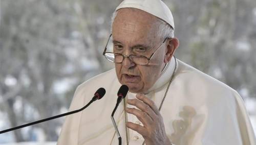 Papa Franjo: Ludost rata navodi ljude da počine besmislena djela okrutnosti