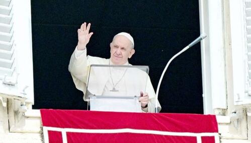 Papa pozvao političare da spriječe stradanje migranata na Mediteranu