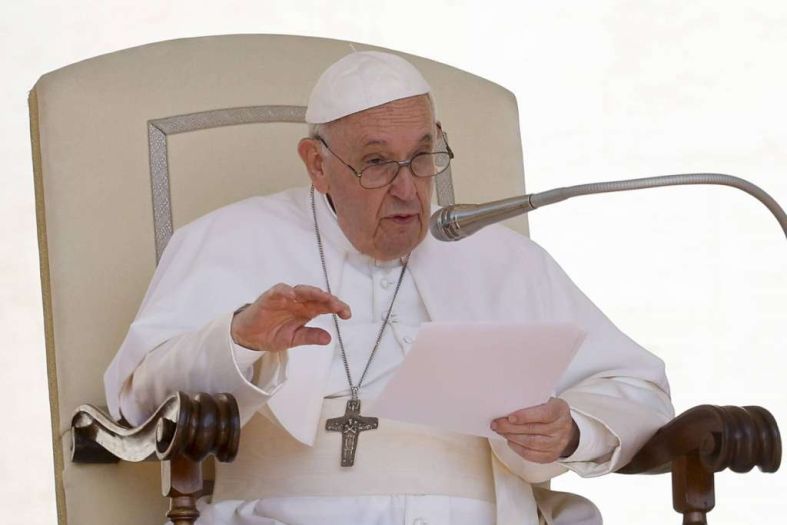 Papa Franjo pozvao svjetske lidere da spase planetu zemlju