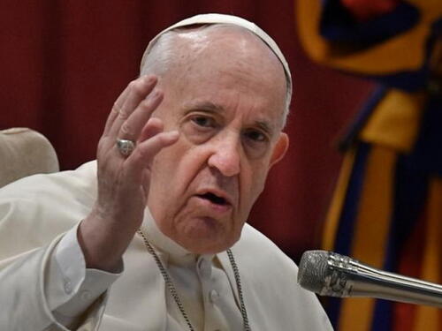 Papa Franjo produžio rad Biskupske sinode, ojačao nade u oporavak