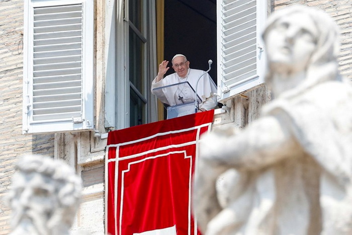 Papa Franjo se molio za žrtve brodoloma kod Grčke