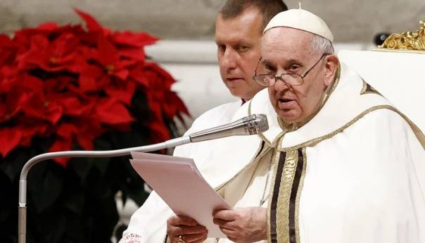 Papa Franjo: Sjetite se izmorenih ratom i siromašnih