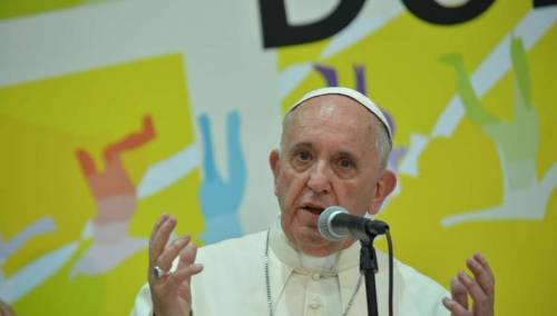 Papa Franjo: Vakcinacija protiv koronavirusa moralna obaveza