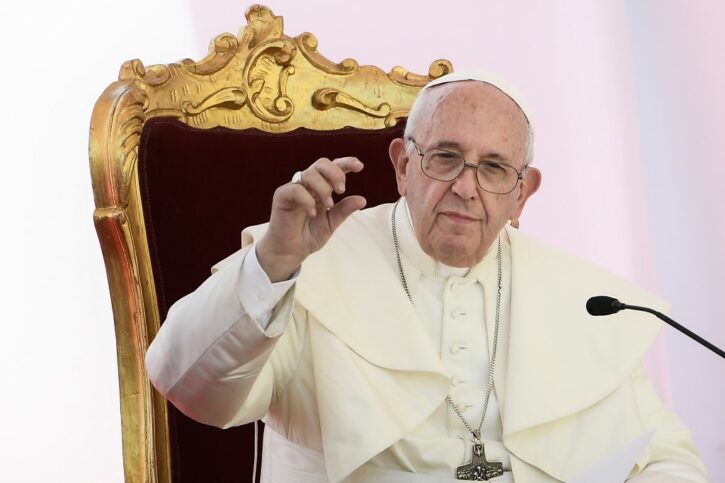Papa ide u Kanadu tražiti oprost domorodaca koje je brutalno zlostavljala Crkva
