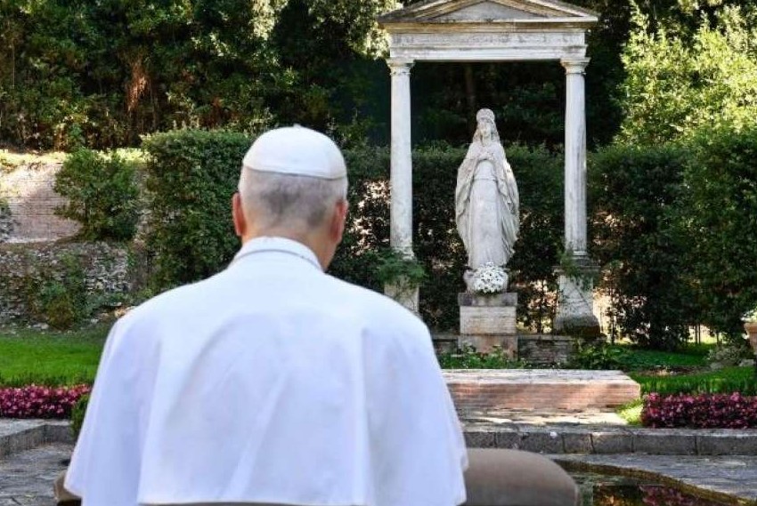 Papa Lav XIV: Rat ostavlja rane daleko izvan bojnog polja