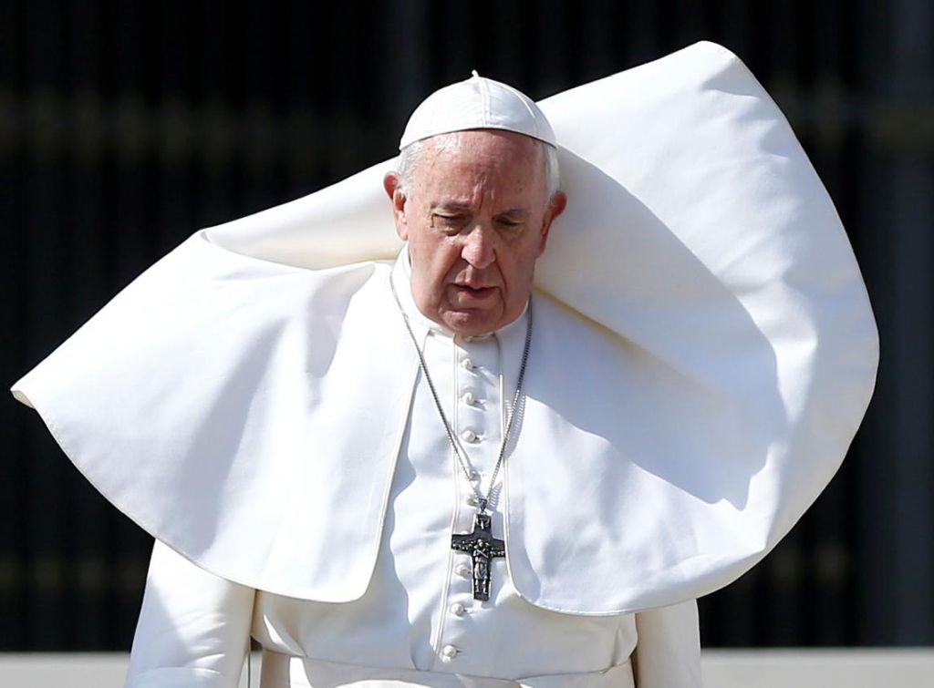 Papa odobrio davanje blagoslova istospolnim parovima, osim u jednom slučaju