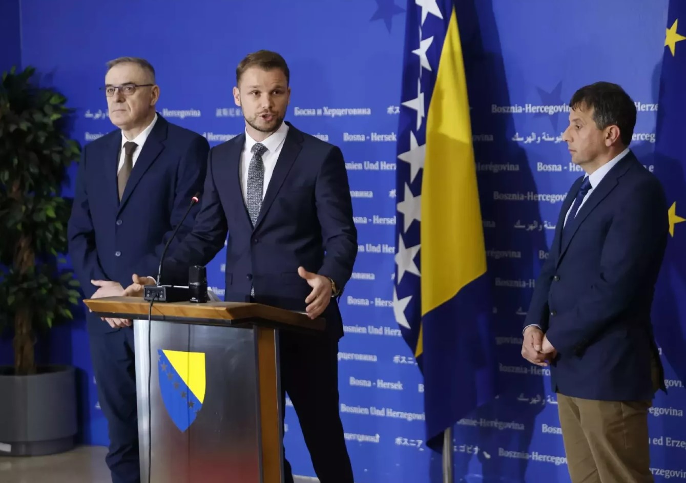 Papa pohvalio opoziciju iz RS-a: Evropa pomno prati situaciju u BiH