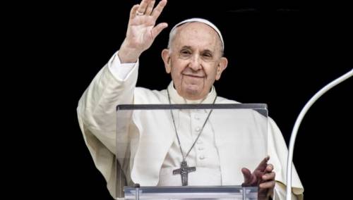 Papa Franjo: Molimo se za kraj pandemije i mirovne dijaloge