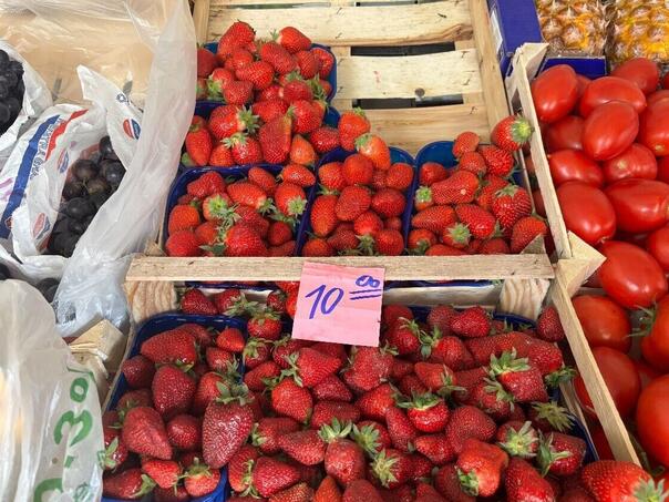 Paprene cijene: Zašto su trešnje i jagode skuplje nego ikad?