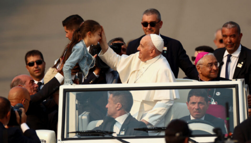 Papu u Portugalu dočekalo 200.000 ljudi