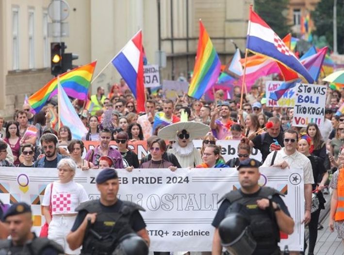 Parada ponosa u Zagrebu: Maršira hiljade učesnika