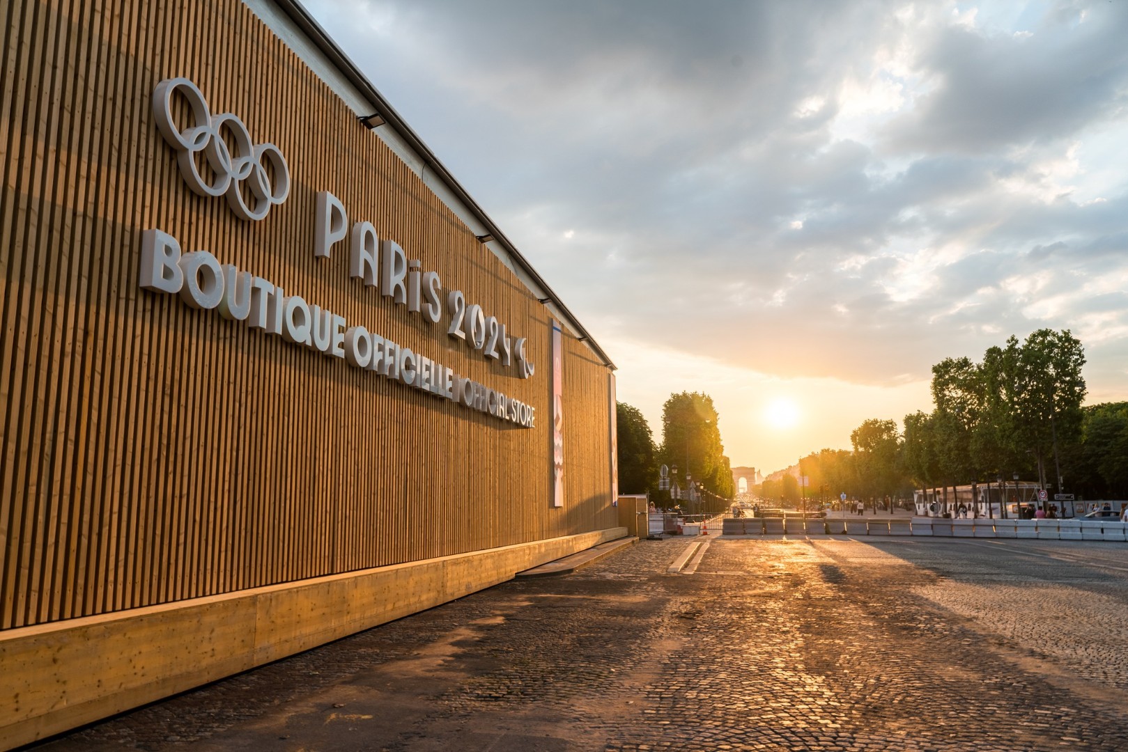 Pariški hoteli spuštaju cijene u posljednjem pokušaju da privuku još gostiju