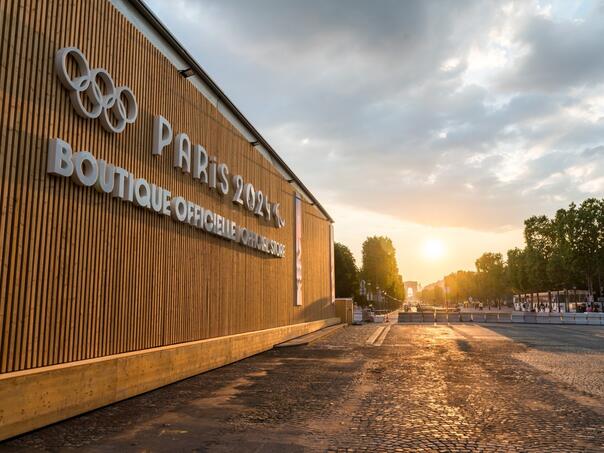 Pariški hoteli spuštaju cijene u posljednjem pokušaju da privuku još gostiju