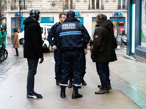 Pariz: Muškarac osuđen na sedam mjeseci zbog krađe 'informacija o gradskom prevozu'