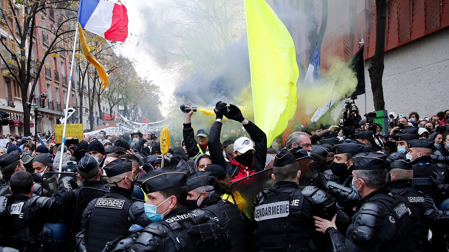 Pariz: Neredi na protestima protiv novog zakona o bezbjednosti