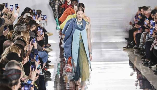 Pariz se sprema za virtualnu sedmicu visoke mode