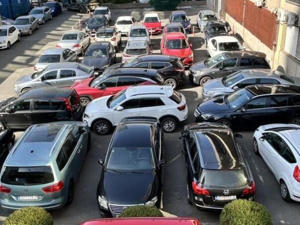 Parking u Zagrebu zbunio mnoge: "Oni to tako rade već godinama"